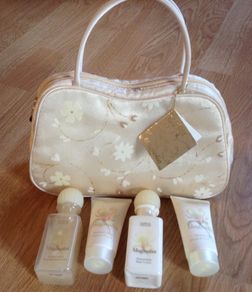 Magnolia gift set