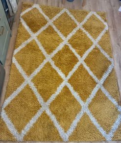 Large rug - Ochre