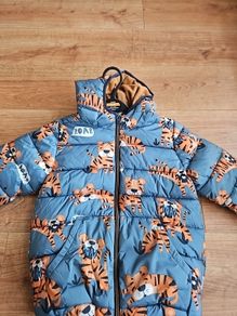 Next kids jacket, 6-7 years.brand new.