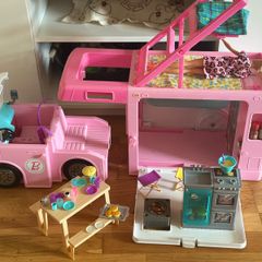 Barbie van