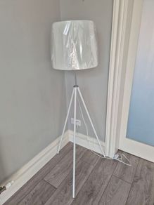 floor lamp