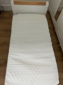 Cot bed and mattress