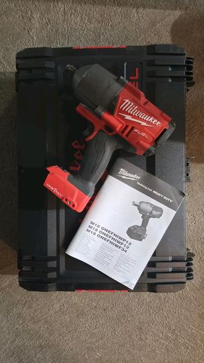 Milwaukee M18