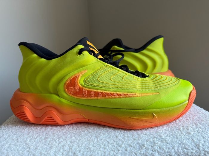Nike Giannis Immortality Volt Orange Basketball Shoes UK 11 EU 46 Men