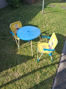 Minion table and chairs
