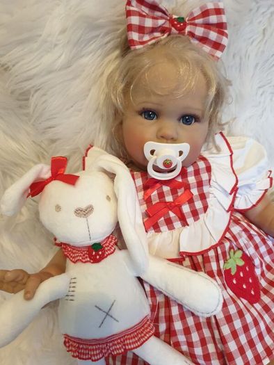 Reborns By Laura.  Stunning 23inch, 7lb Reborn Doll.  Welcome To View