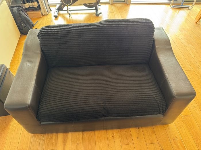 Used 2 & 3 Seater Sofas
