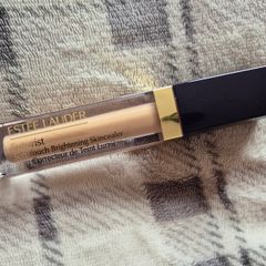 Estee Lauder Futurist concealer