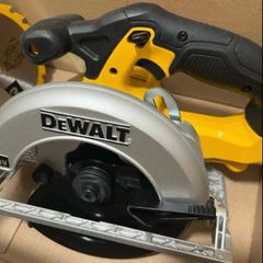 De Walt Cordless Circular Saw & Extra Blade