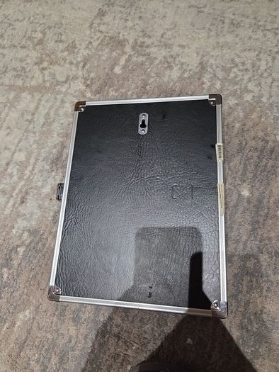 Vaultz storage box with lock
