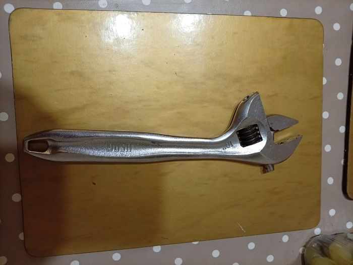 Usag 250mm adjustable wrench