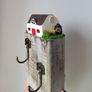 Handcrafted key holder Image 4