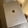 iPad 5th Gen (2017) 128gb Image 3
