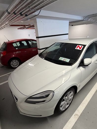 2018 Volvo V40