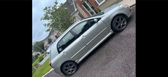 Toyota corolla  2006 e12