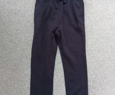 New.navy boy's school trousers /joggers. Age8/9