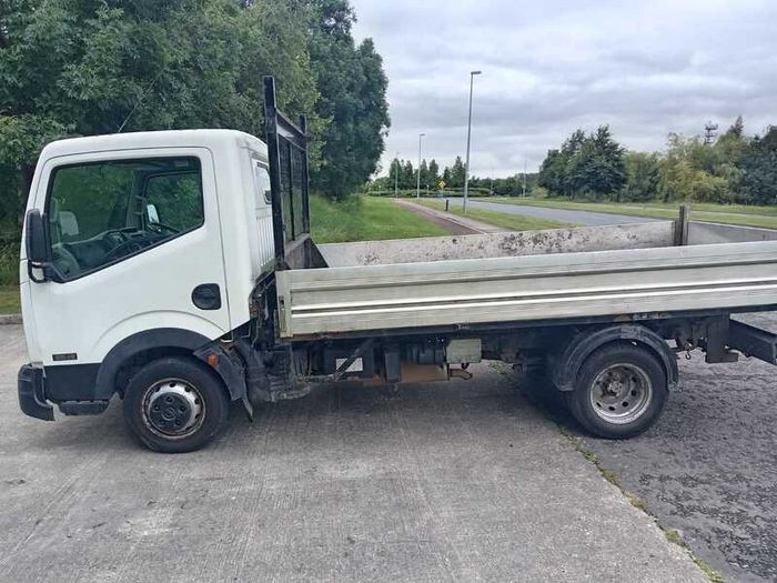 Nissan Cabstar