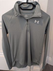 Age 12 Under Armour Quarter Zip Excellent Condition