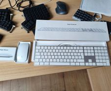 Apple magic keyboard and mouse