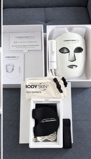 CurrentBody LED Face Mask Series 2  Like New