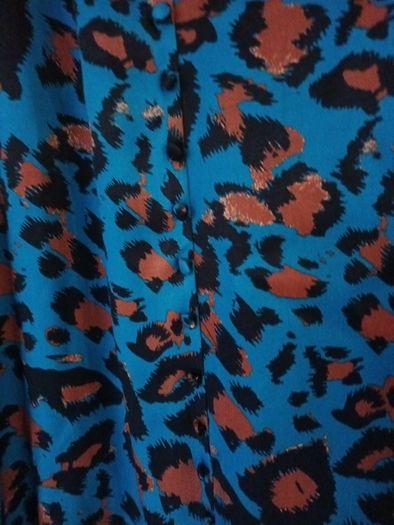 Dunnes  Stores  Gallery  Skirt.  S.14.     B.N.W.T.