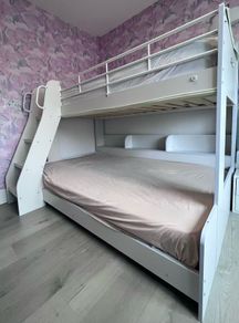 Triple sleeper bunk bed (double and single)