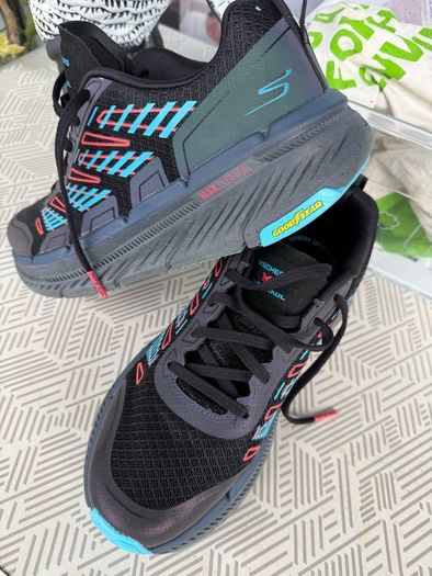 Skechers Nite Owl size 41/uk7