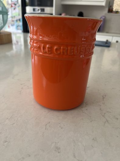 Le Creuset Vase