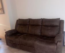 Recliner sofa + free cushions