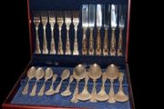 Pristine Unused Newbridge Silverware 24-Piece Cutlery Set in Wooden Canteen