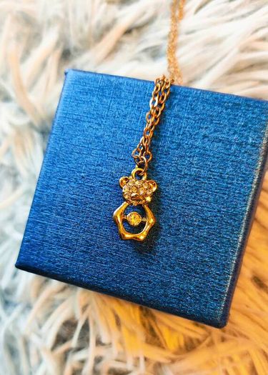 Cute Bear Beaded Necklace Gold Tone