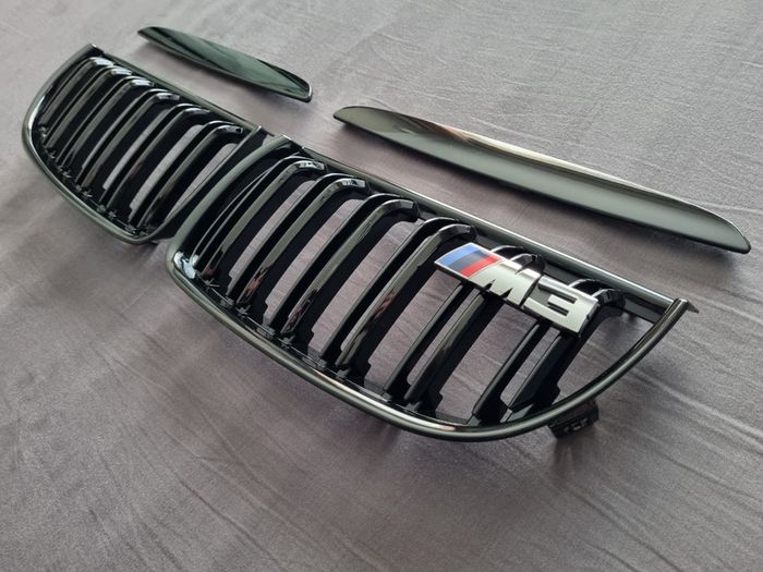 BMW 3 Series E90 E91 Pre-Lci Kidney Grilles With M3 Badge Brand New