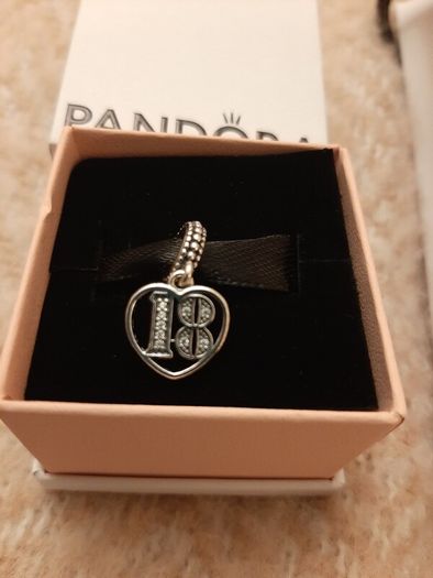 genuine Pandora silver '18' charm