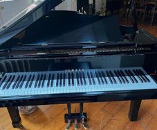 Yamaha G3 Grand Piano,