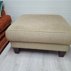 Cream padded large ottoman in very good condition
