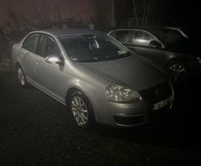 2010 vw jetta 1.6 Tdi for breaking