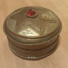 Moorish metal trinket box, hand made, D18 post 3e