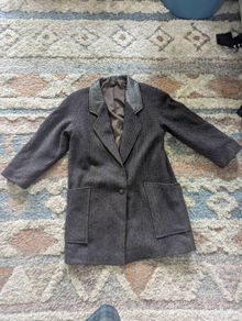 Classic woolen women's mid coat