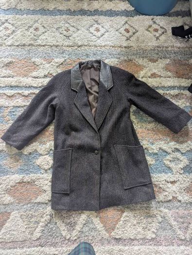 Classic woolen women's mid coat
