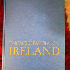 Encyclopaedia of Ireland / Figgis / 1st ed., / 1968