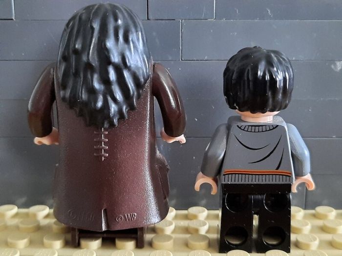 lego harry potter and hagrid (2011 versions)