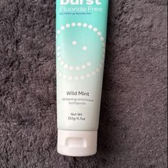 Burst fluoride free wild mint whitening anti plaque toothpaste