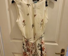Flowery dress Size 10