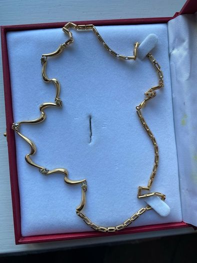 Gold necklace
