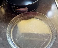 Metal baking tin & Pyrex Pie/Tart dish