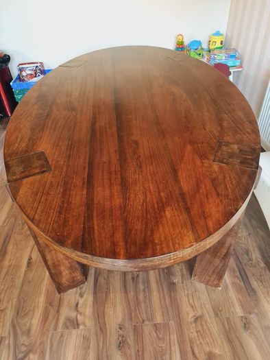 Oval Dining Table