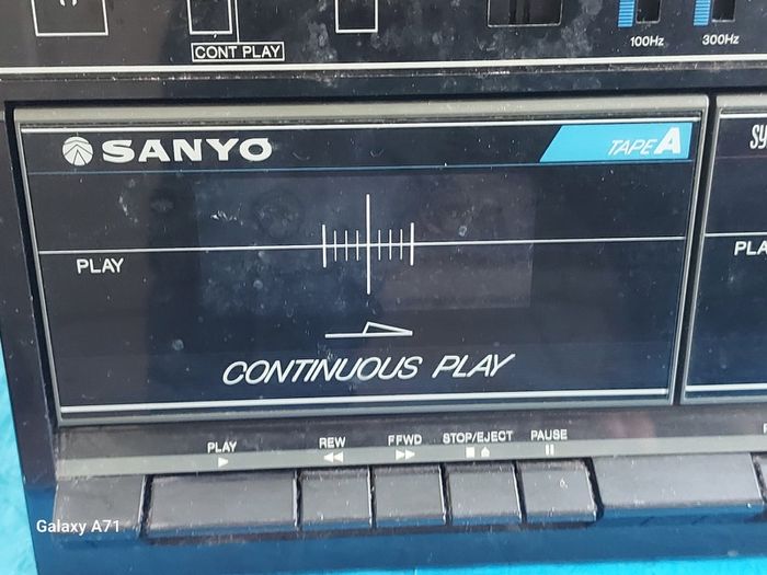 Vintage SANYO Radio and Dual Tape Deck, Model No. C36L, and 2 speakers, in excellent condition, both Tapes and Radio functioning well