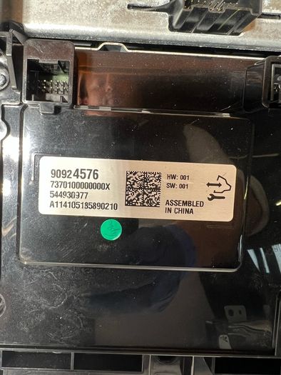 2015 Vauxhall Insignia Multimedia Control Panel With Display Screen 90924576 A1l2b49s