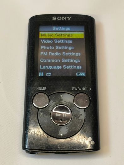 Sony Walkman NWZ-E384 Digital Media Music Player MP4 Black