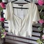 blouse Bnwt cream bell sleeve button front size large Image 4
